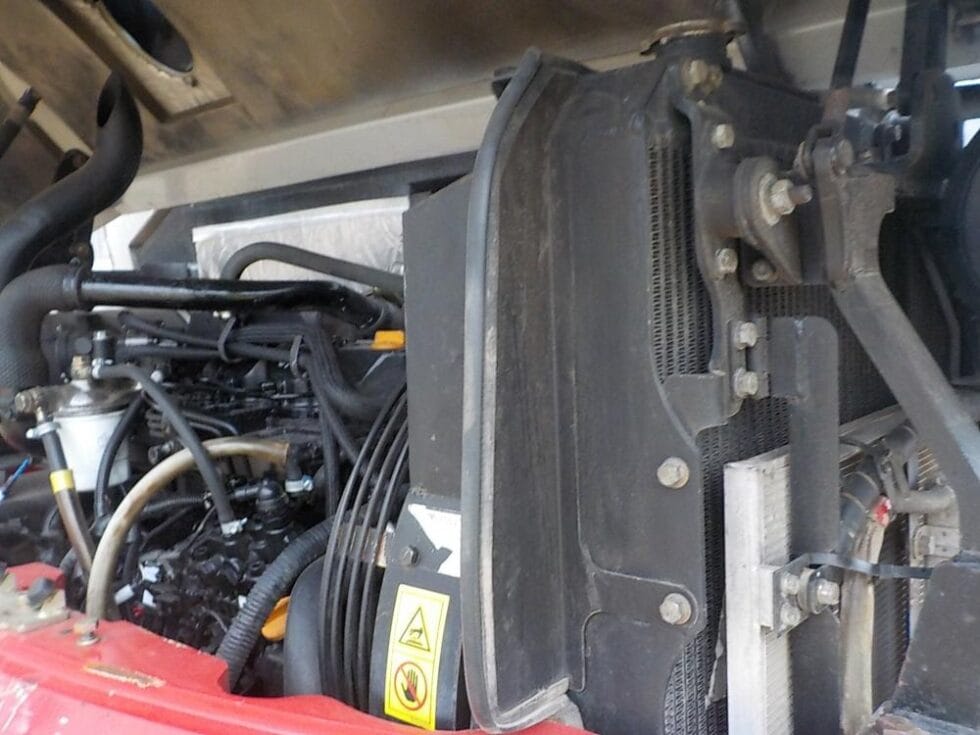 2016 Takeuchi TB290 - Image 3
