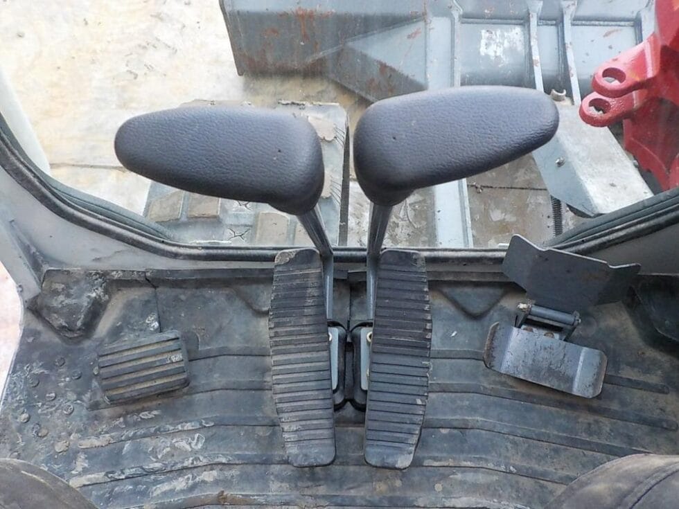 2016 Takeuchi TB290 - Image 6