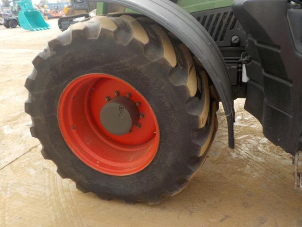 2014 Fendt 828 Profi Plus 4WD - Image 9