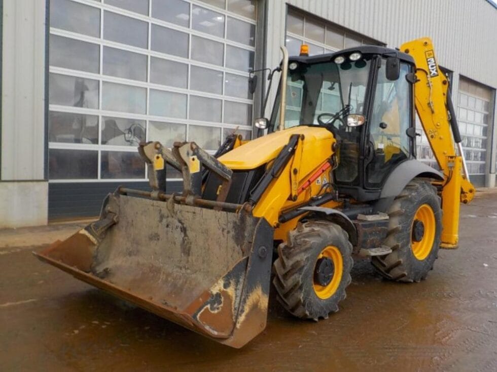 2012 JCB 2CX 4WS Streetmaster - Image 11