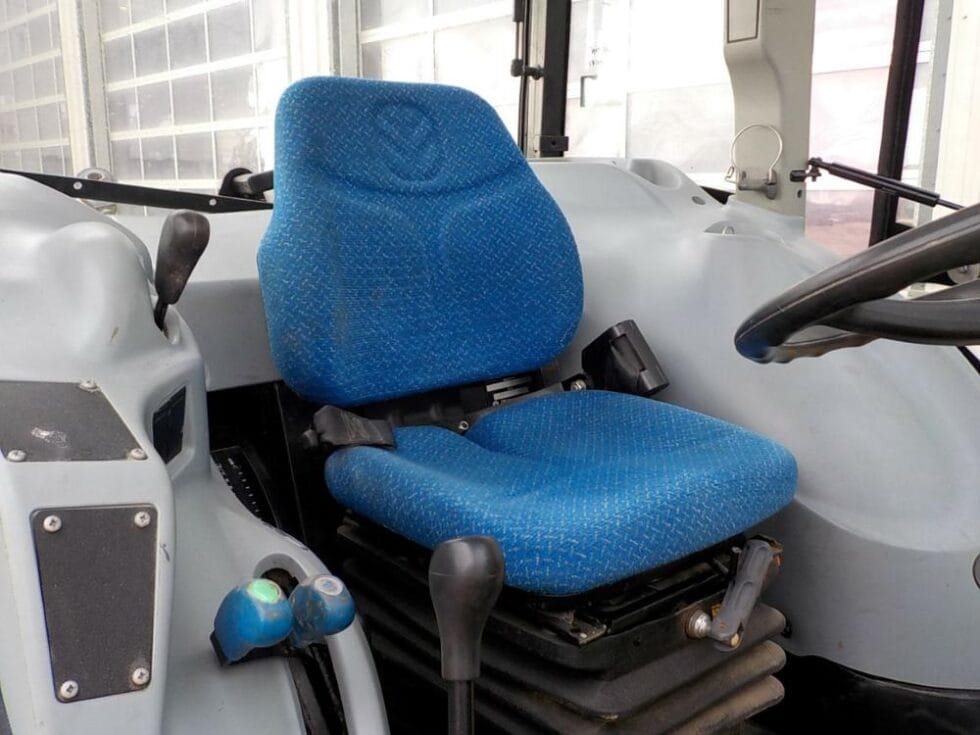 2017 New Holland T4.110F - Image 7