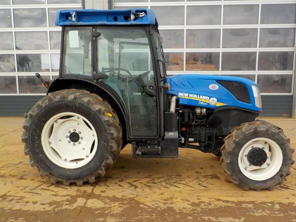 2017 New Holland T4.110F