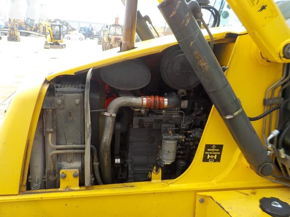 2006 New Holland LB110B-4PT - Image 9
