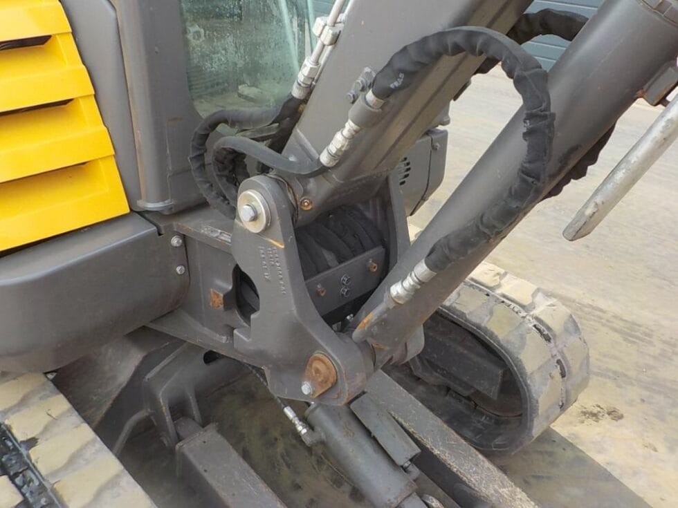 2017 Volvo EC27C - Image 5
