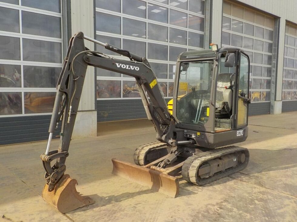2017 Volvo EC27C - Image 11