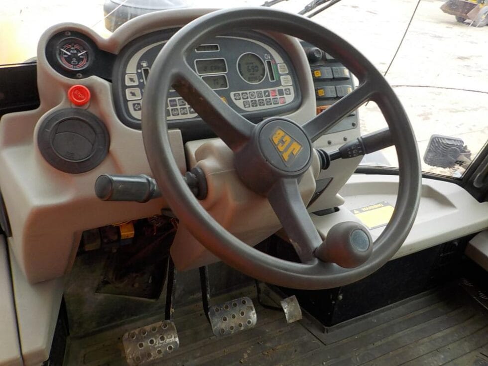 1999 JCB Fastrac 3185 - Image 9