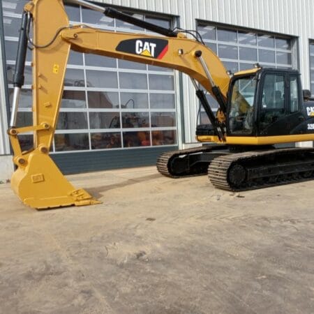 2015 CAT 320DL