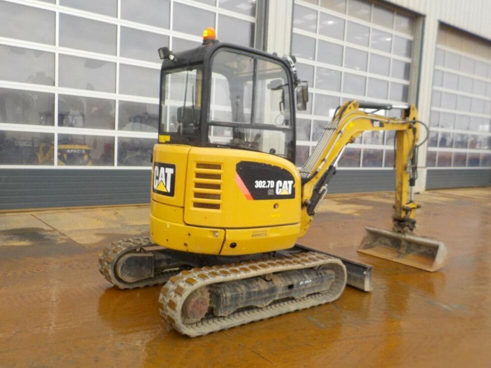 2015 Caterpillar 302.7DCR - Image 3