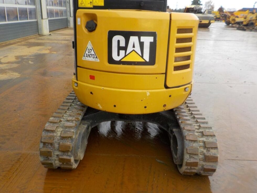 2015 Caterpillar 302.7DCR - Image 9