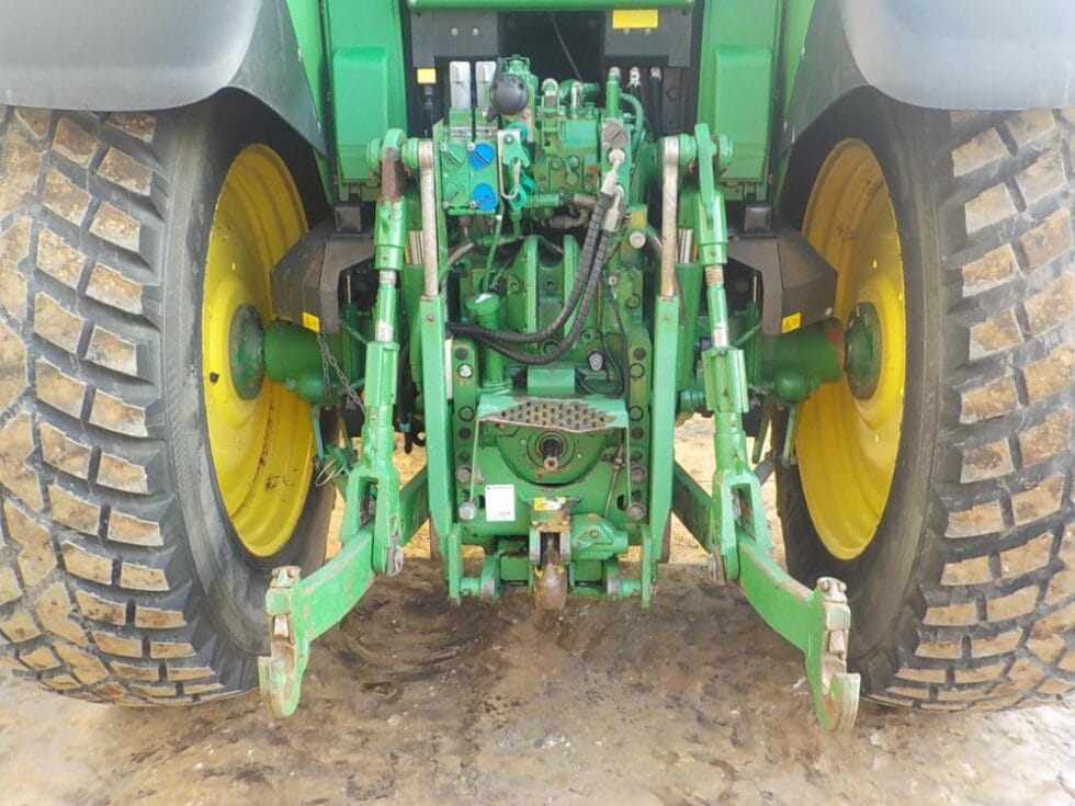 2008 John Deere 6330 - Image 6