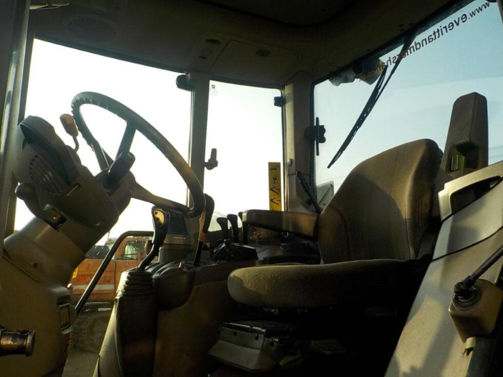 2008 John Deere 6330 - Image 7
